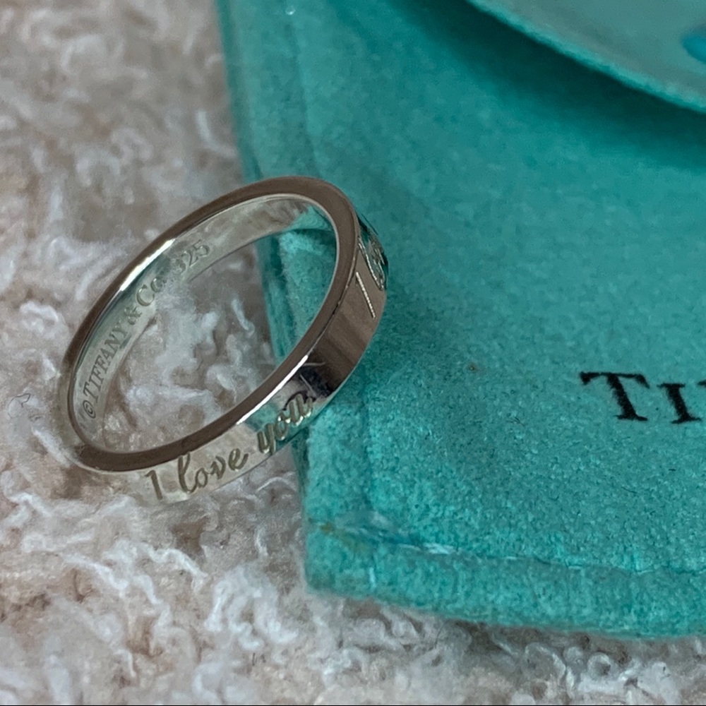 NEVER WORN TIFFANY I LOVE YOU RING